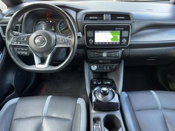 Nissan Leaf ZE1 40kWh TEKNA 122PS NAVI