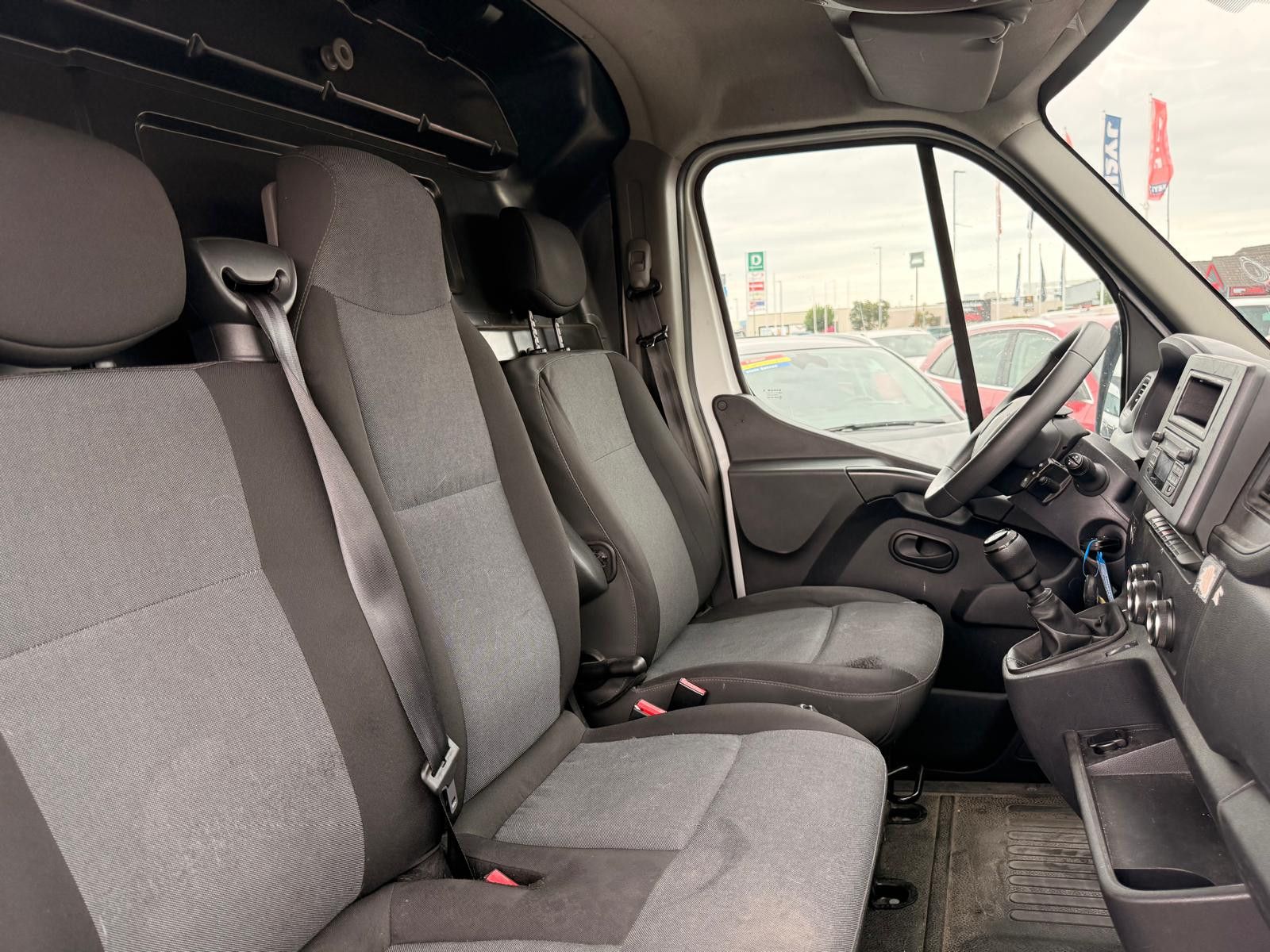 Fahrzeugabbildung Renault Master III Kasten L1H2 HKa 3,5t/ 1.HAND/TEMPOMAT