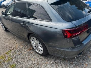 Audi A6 - 6