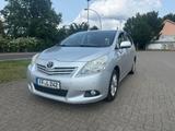Toyota Verso Edition 2,0  AHK Panorama Klima EU5 1Hand - Toyota Verso: Kombi
