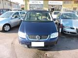 Volkswagen Touran 2.0 16V TDI Highline - Volkswagen Touran aus 2006: Highline