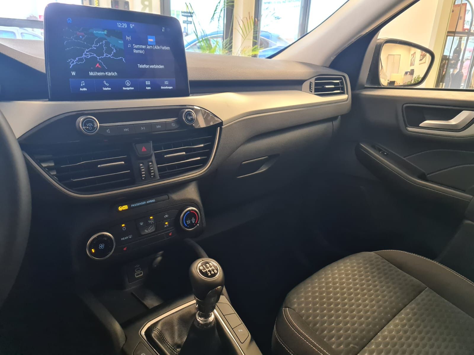 Fahrzeugabbildung Ford Kuga Cool & Connect / LED / 1. HAND