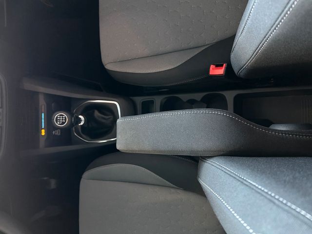 Ford Tourneo Courier Titanium Winterpaket 5JGarantie!