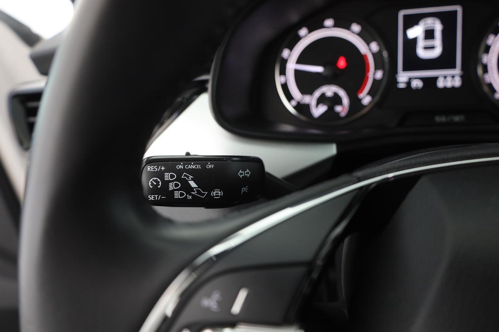 Skoda Scala 1.0 TSI DSG LED Kamera Sitzheizung DAB