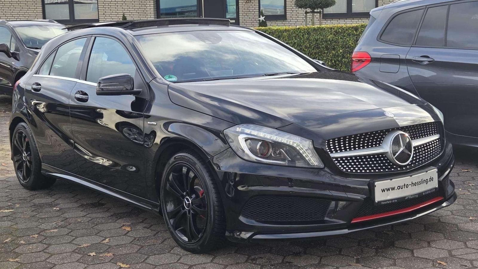 Mercedes-Benz A 250 A 250 Sport AUT Panorama DISTRONIC LEDER