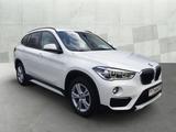 BMW X1 sDrive 18 i Sport Line +AHK+SHZ+BOSE+LED+ - BMW X1 mit Benzin-Antrieb