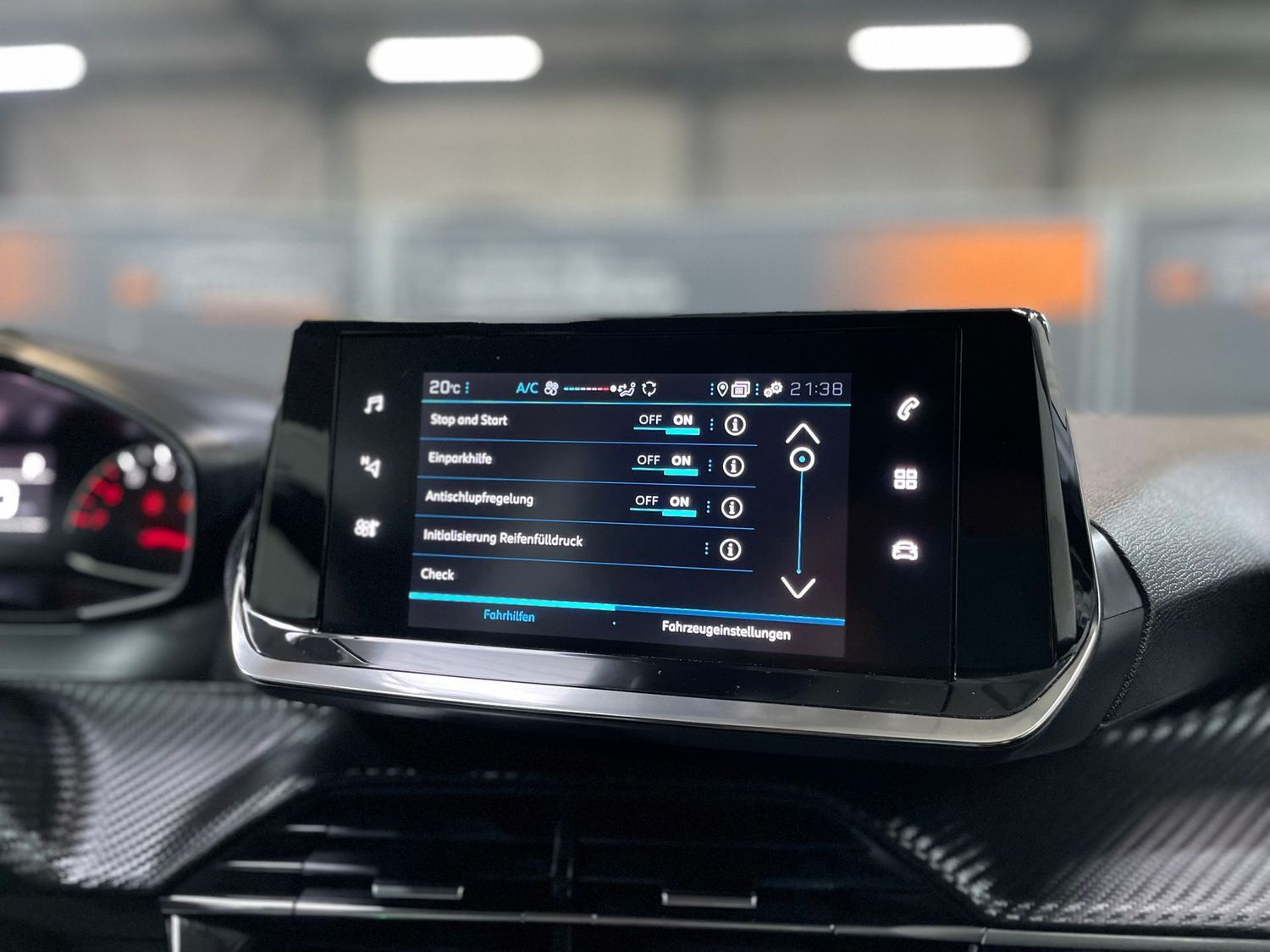 Fahrzeugabbildung Peugeot 208 Active Pack #LED#Navi#CarPlay#Media