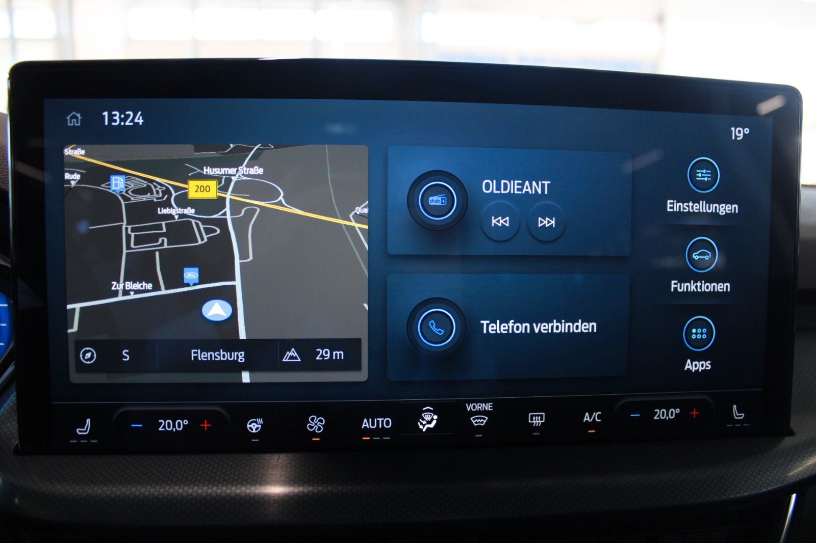 Fahrzeugabbildung Ford Focus Active X Turnier Automatik LED NAVI CAM