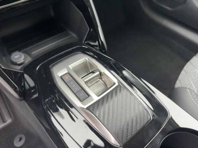 Foto Nummer 16: PEUGEOT 208