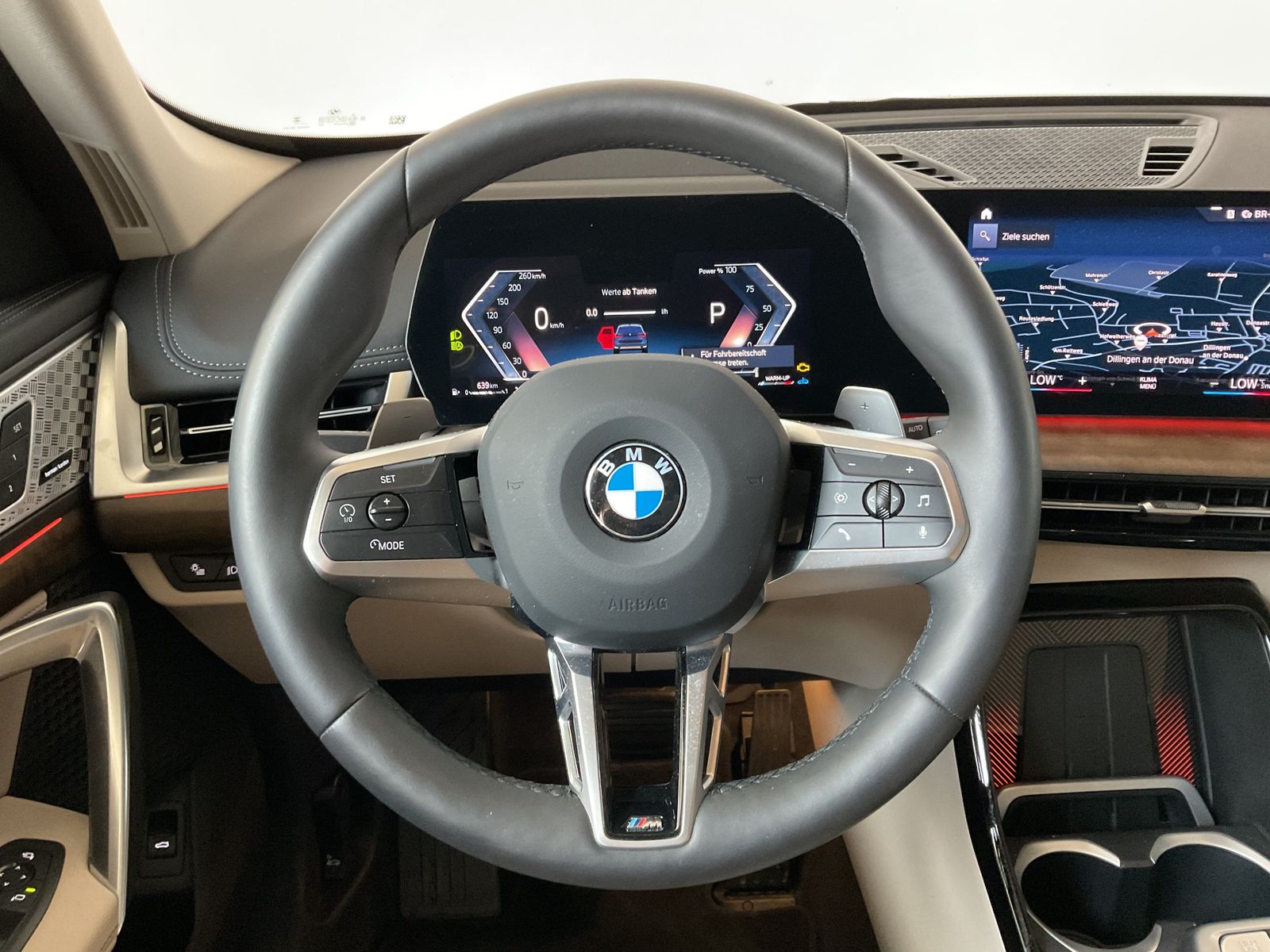 Fahrzeugabbildung BMW X1 xDrive23d Head-Up, Lenkradheizung