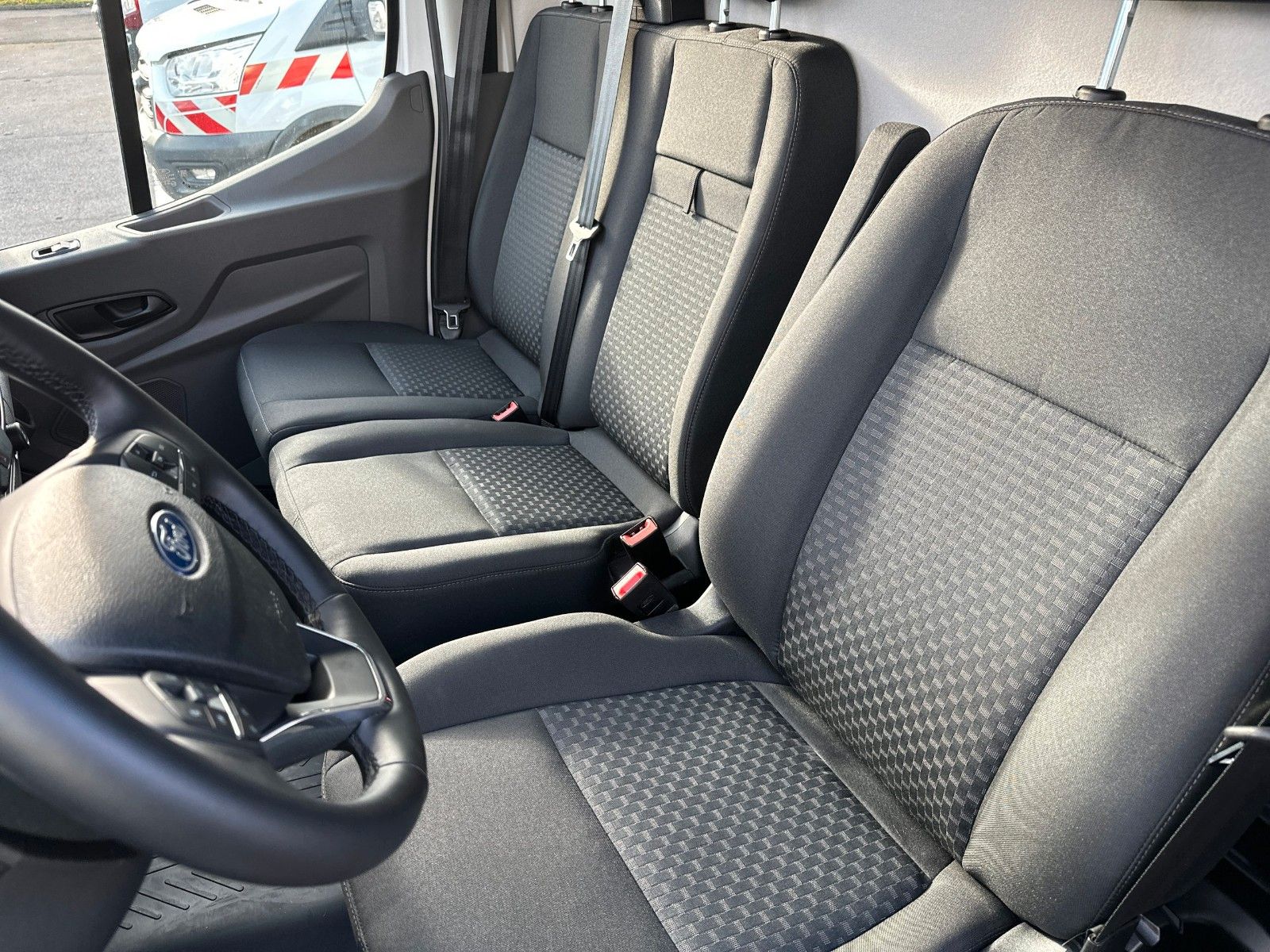 Fahrzeugabbildung Ford Transit Kasten 350 L4 Trend, TECHNOLOGIE-PAKET