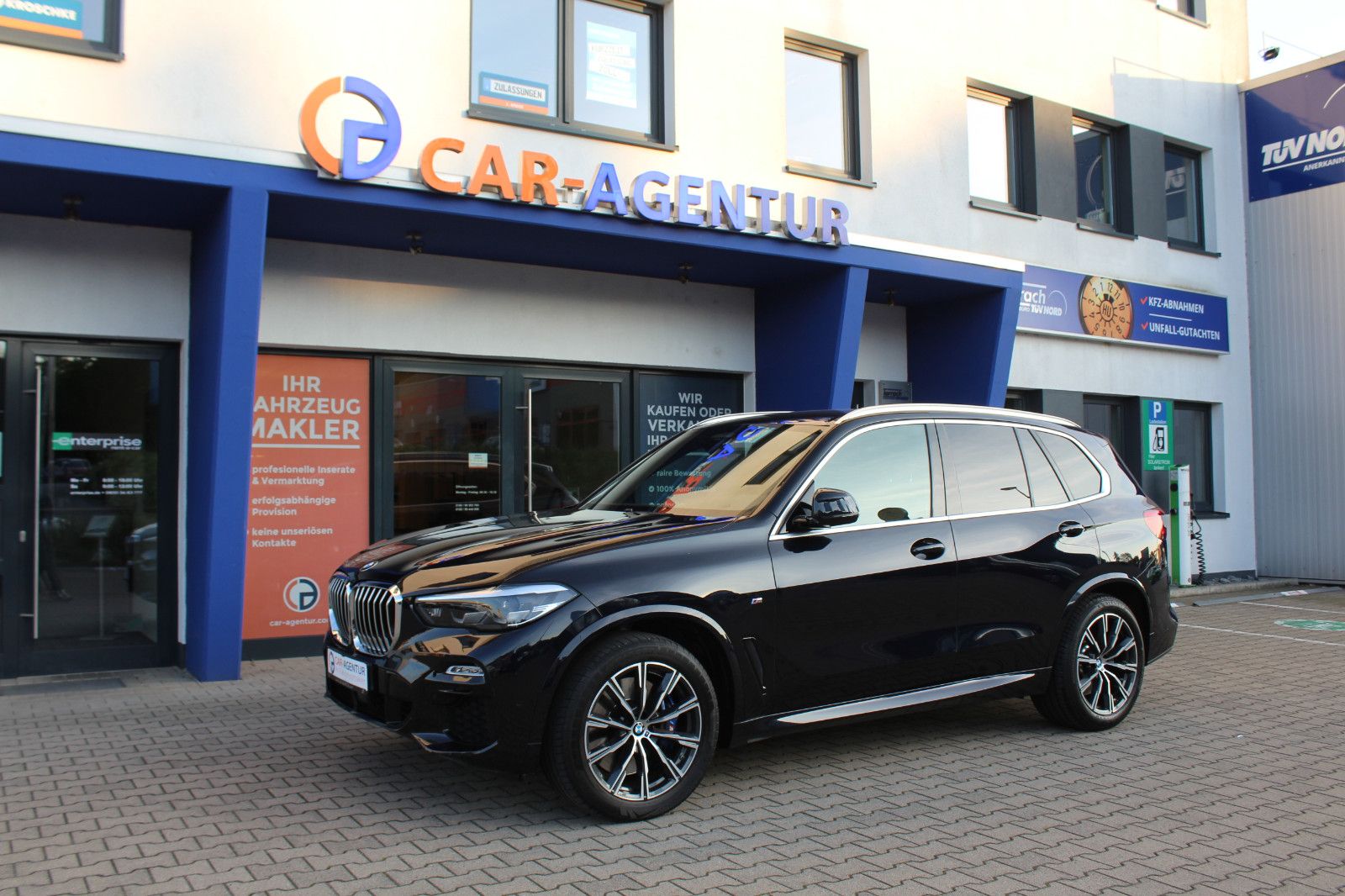 BMW X5 xDrive 30 d M Sport * 7-Sitzer *Carbonschwarz