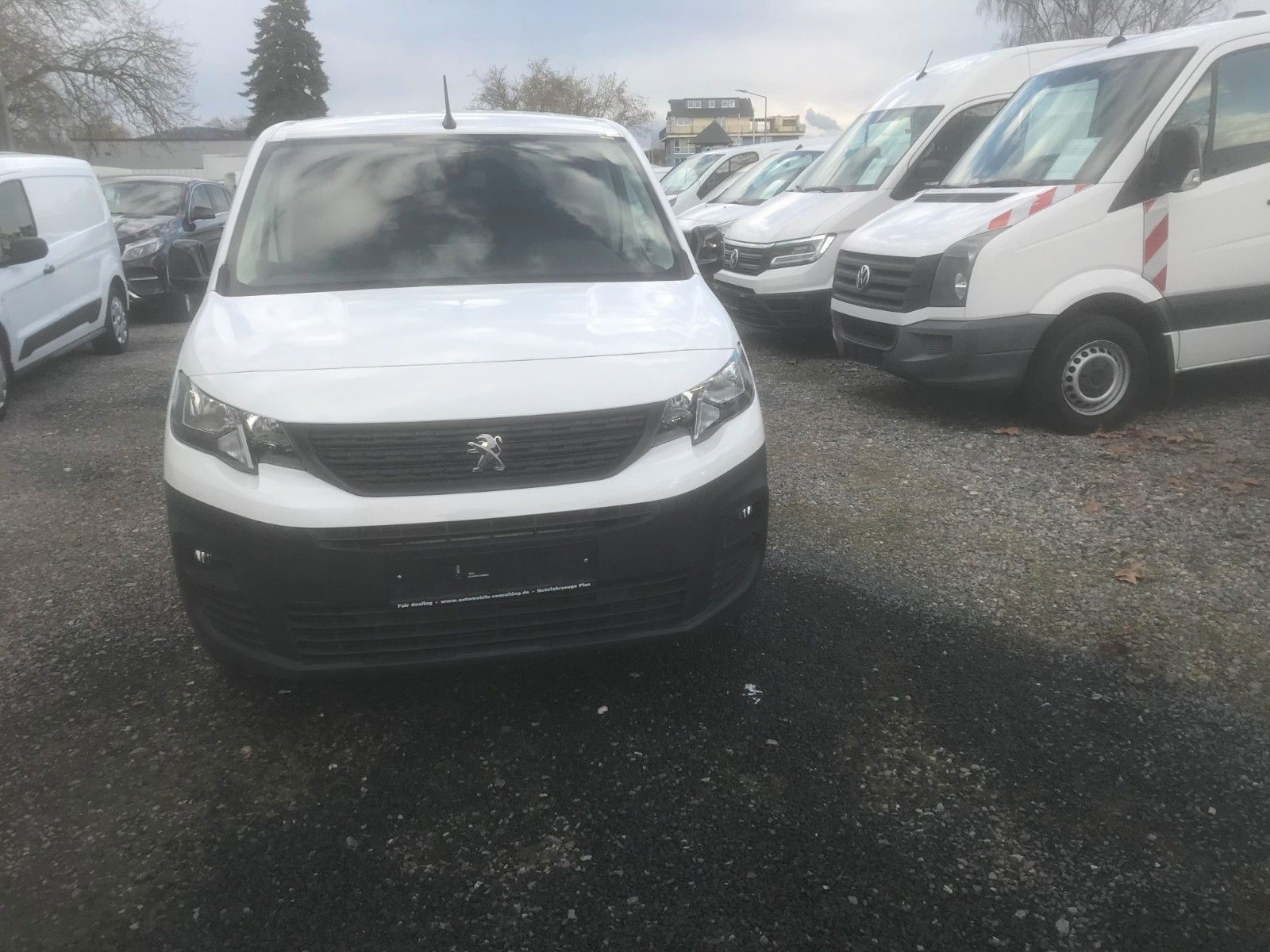 Fahrzeugabbildung Peugeot Partner Premium L2,SHZ,PDC,27796Km