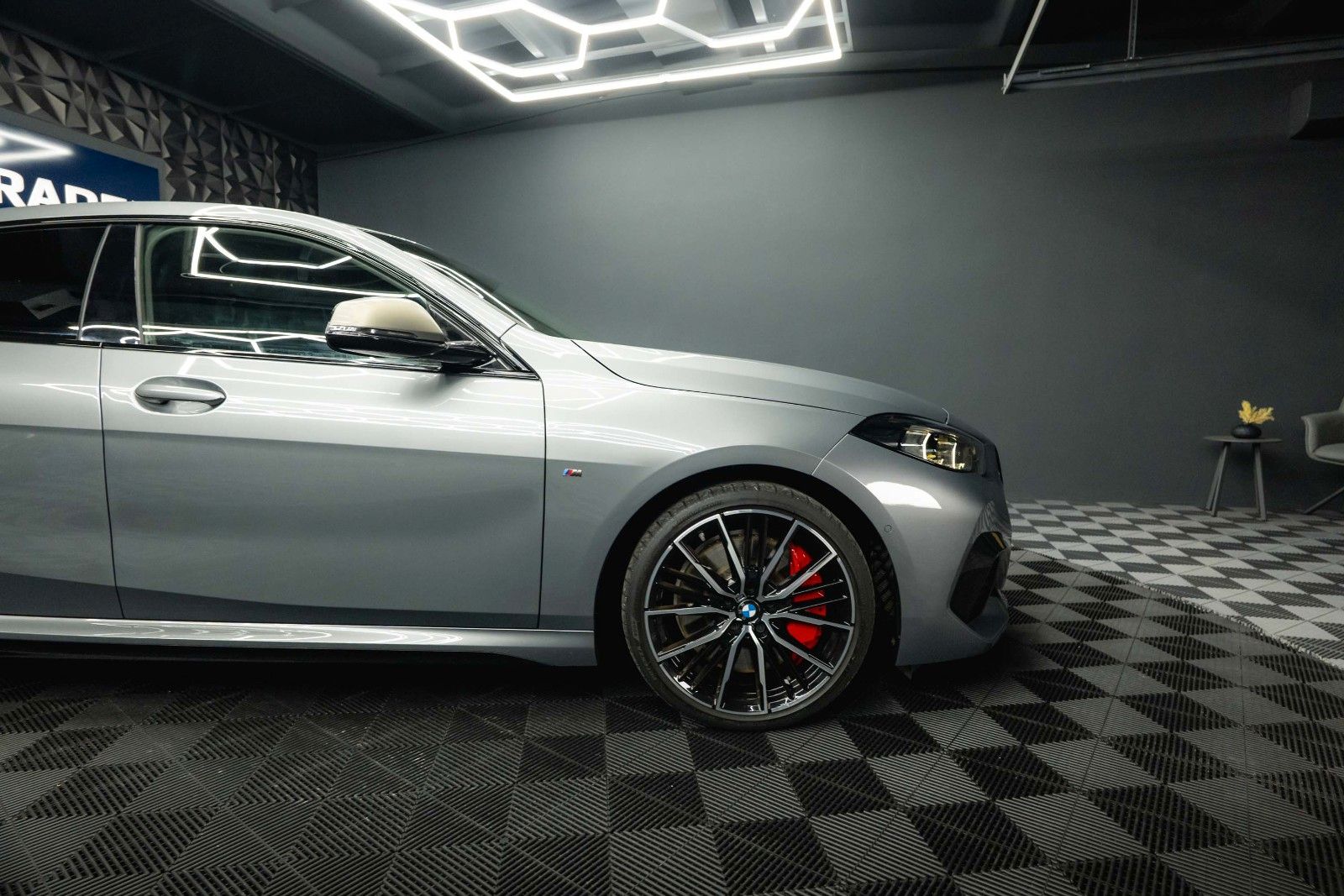 Fahrzeugabbildung BMW M235i xDrive M-Sport Pro Performance Shadow LED