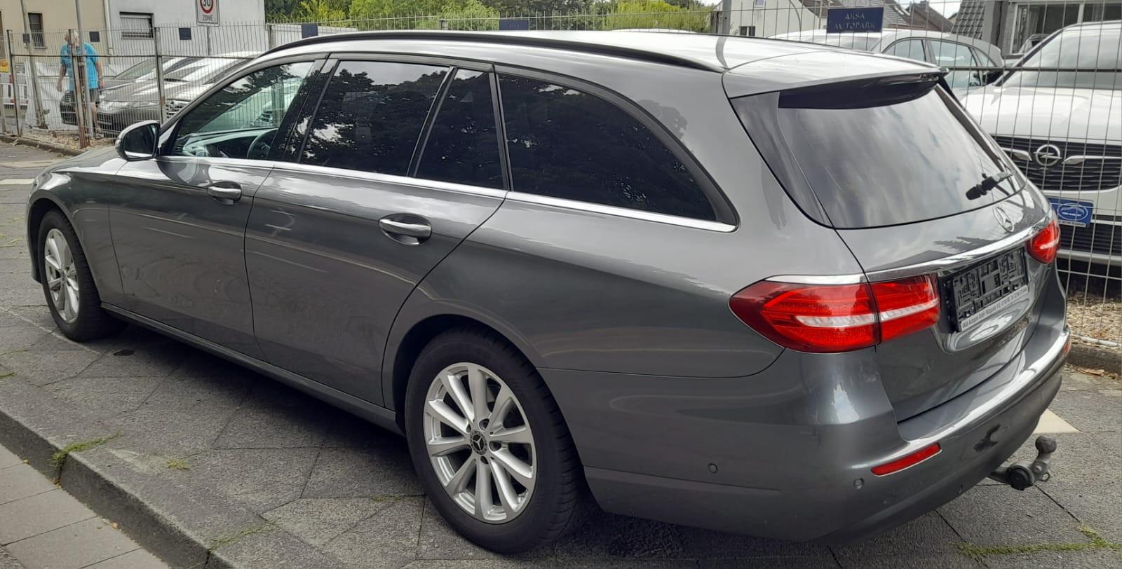 Mercedes-Benz E 200 E T-Modell E 200 d