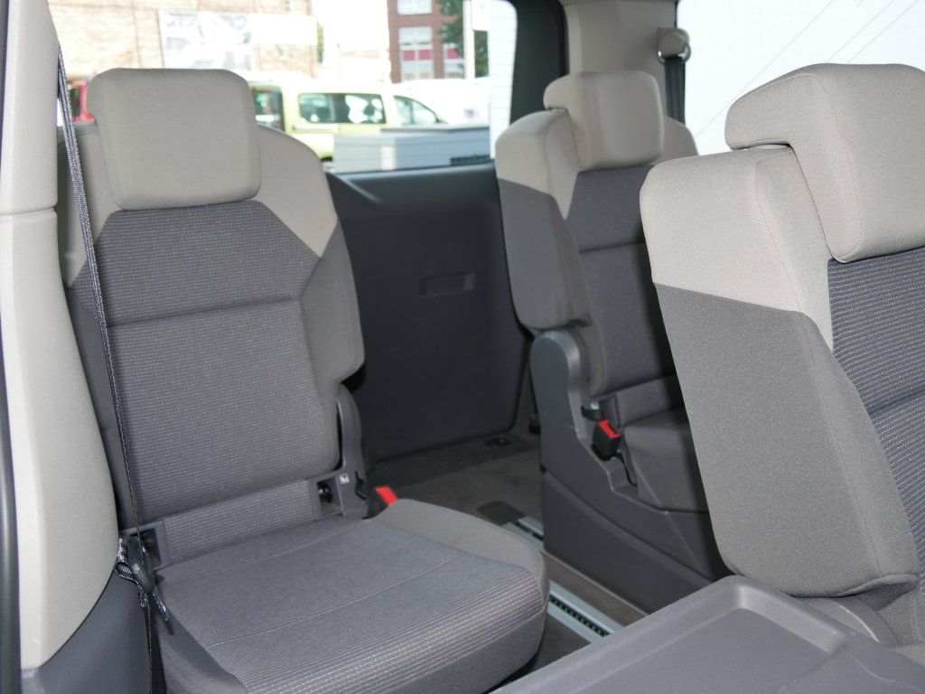 Fahrzeugabbildung Volkswagen T7 Multivan 2.0 TDI DSG AHK  LED