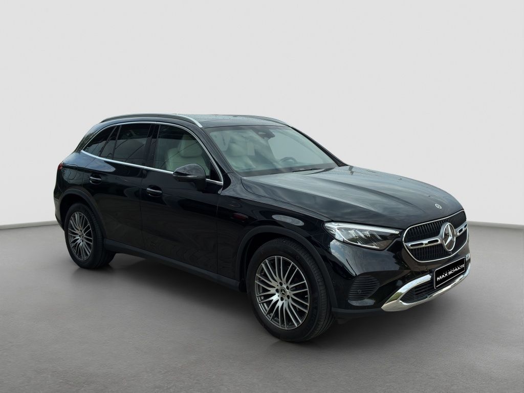 Fahrzeugabbildung Mercedes-Benz GLC 200 4MATIC PANO-SD*LED*EASY-PACK*AMBIENTE*