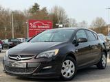 Opel Astra J 1.4 Lim. 5-trg. 150 Jahre Opel/PDC/Sitzh - Opel Astra 150 jahre mit Benzin-Antrieb