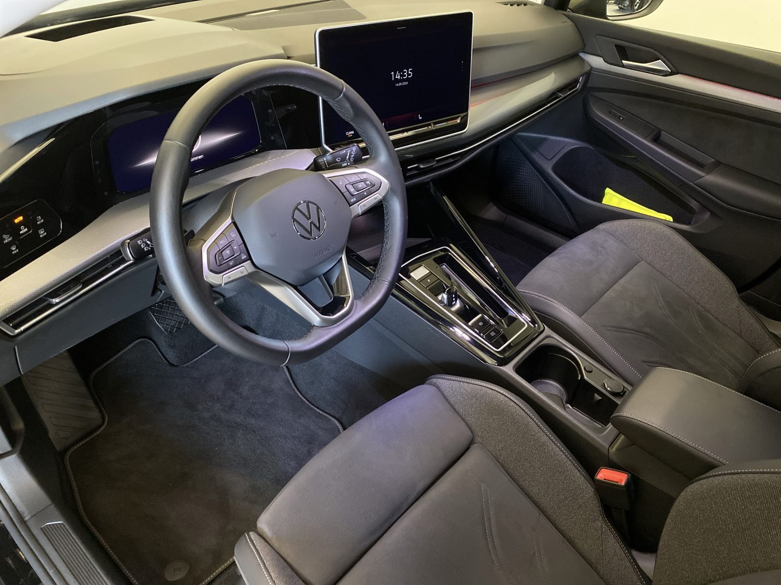 Volkswagen Golf VIII Variant 1.5 eTSI Style HuD RFK ACC DSG foto 5