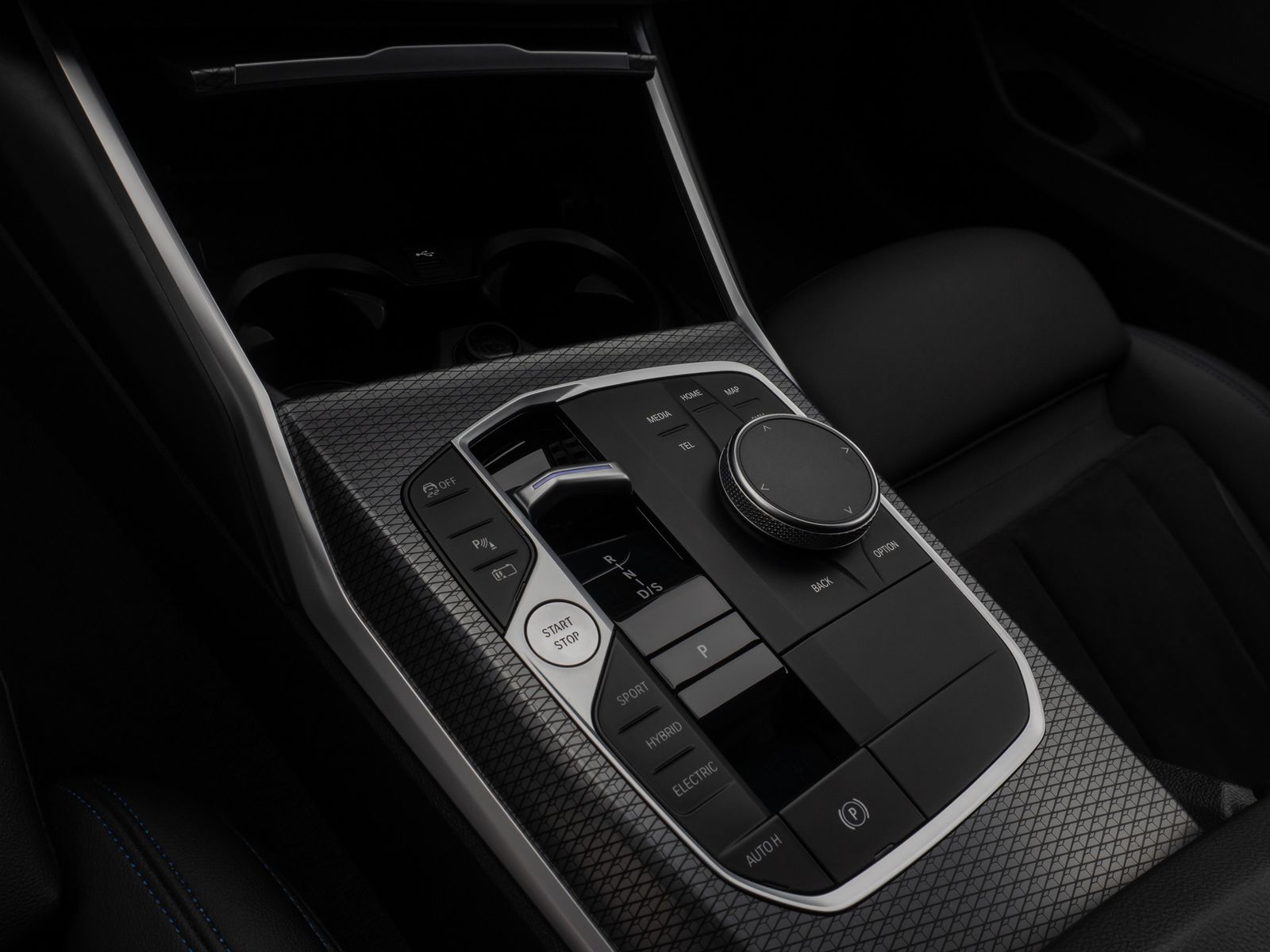 Fahrzeugabbildung BMW 330e M Sport Kamera DAB H/K CockPit+ Stop&Go 19"