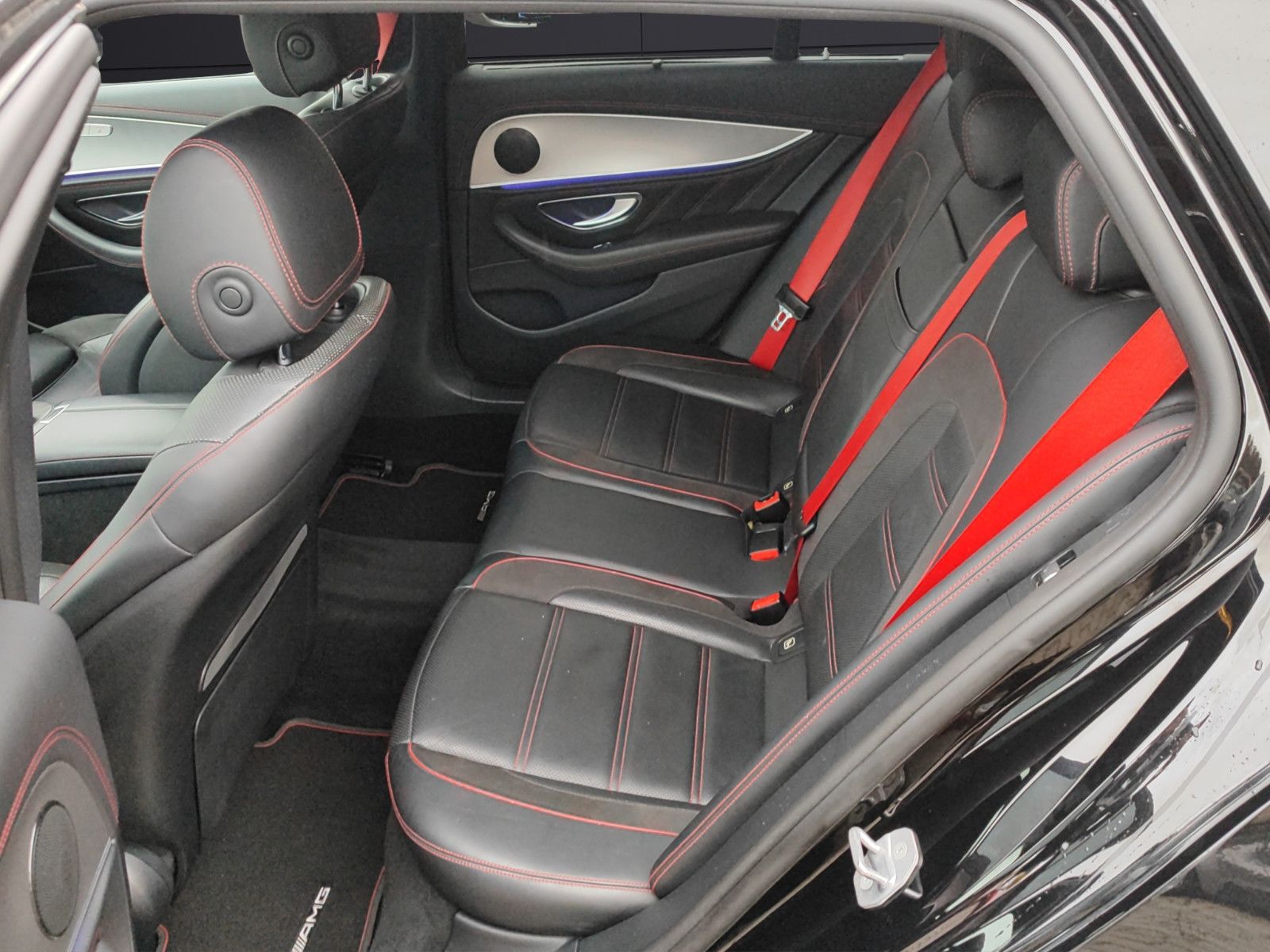 Fahrzeugabbildung Mercedes-Benz E 43 AMG 4Matic*Head-up*Pano*360°*Ambiente*