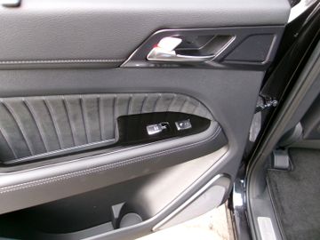 Bild 7 KGM Rexton Black 8/AT AWD 5 Jahre Garantie Vfw