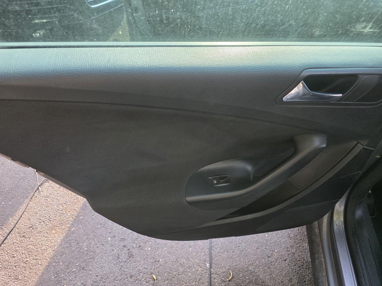 Volkswagen Passat 2006 — photo 15