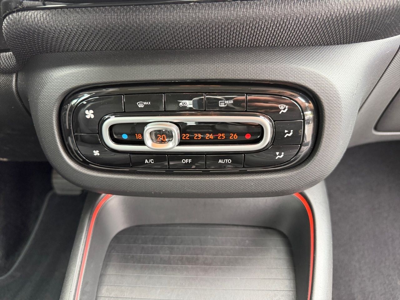 Fahrzeugabbildung Smart smart EQ fortwo cabrio AUT Kam. KlimaA LM Leder