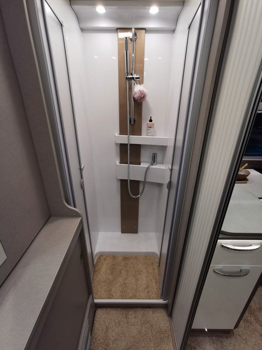 Fahrzeugabbildung Bürstner Lyseo Gallery TD 689 G SPAREN SIE € 62.159!