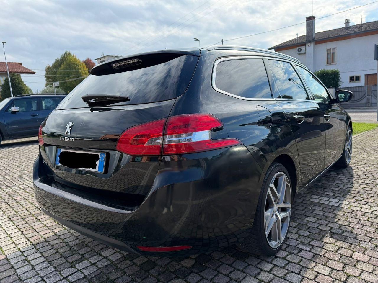 Peugeot 308 2015 — engine 1.560 cm³, 120 HP (88kW)