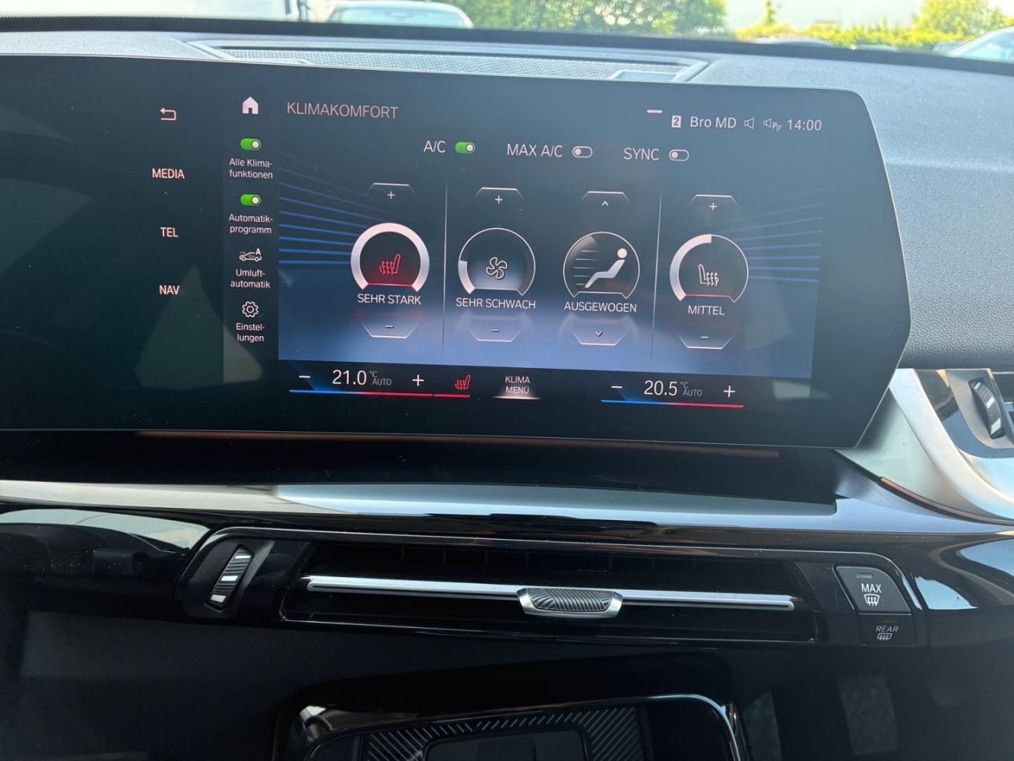 BMW X1 sDrive18d Navi LED el.Heckklappe Kamera Sitzh foto 19