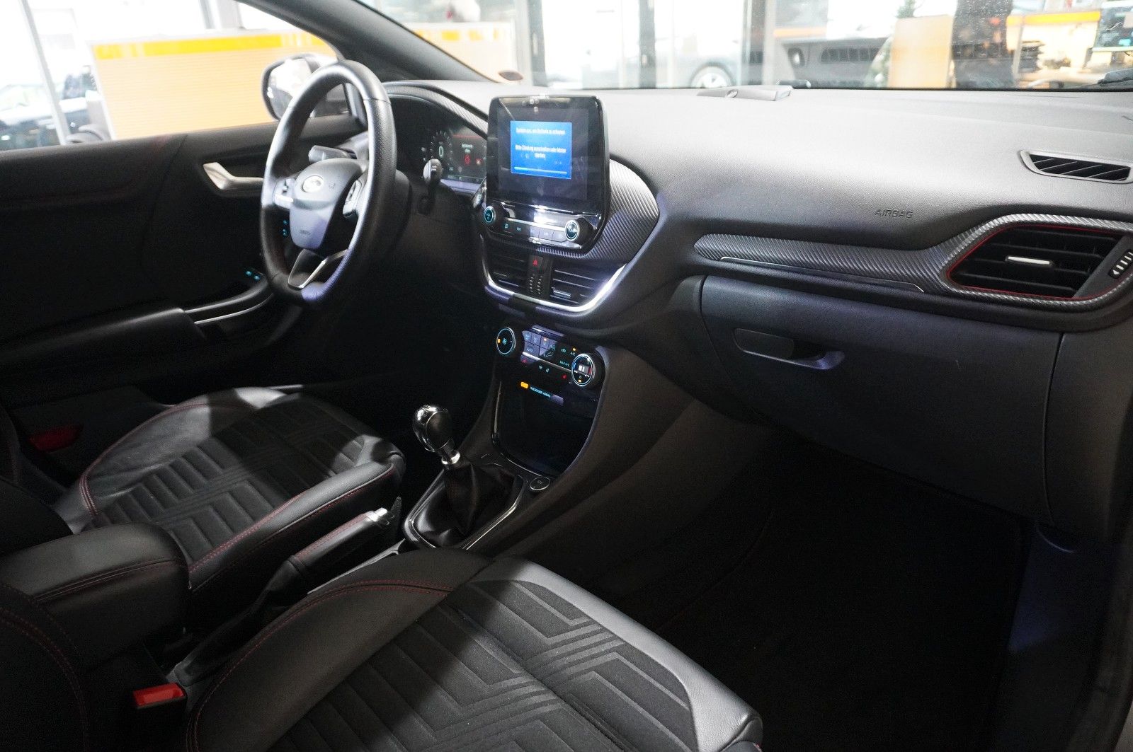 Fahrzeugabbildung Ford Puma 1.0 ST-LINE X NAVI/LED/KAMERA/SPORT/B&O/AHK