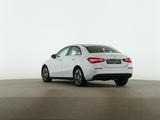 Mercedes-Benz A 220 d Limousine MBUX Kamera LED Navi Park-Ass. - Mercedes-Benz A 220