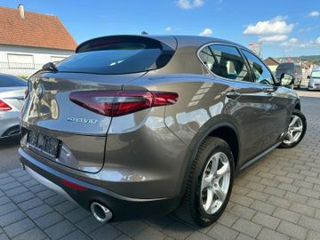 Alfa-Romeo Stelvio - 4