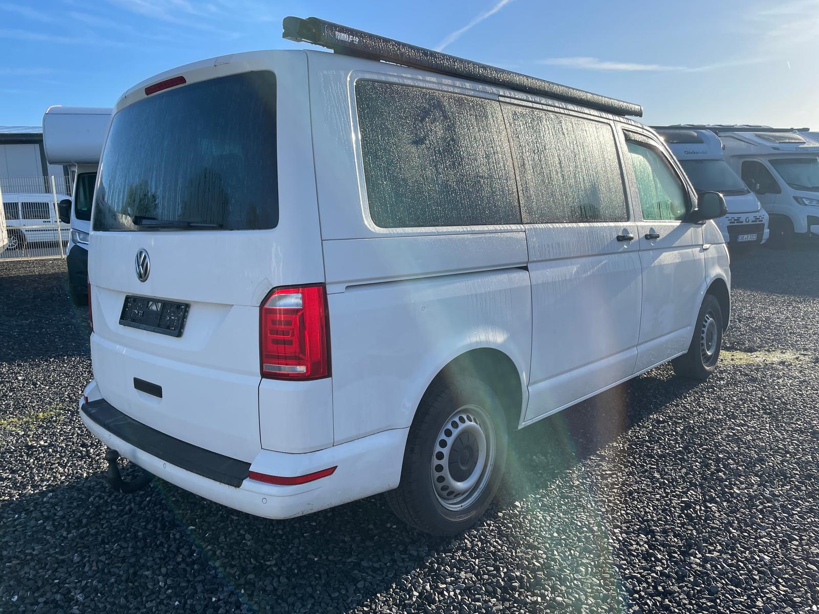 Volkswagen VOLKSWAGEN KOMBI T6
