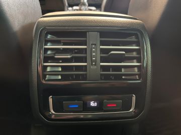 Volkswagen Passat Variant Highline BMTStart-Stopp *AHK*SHZ