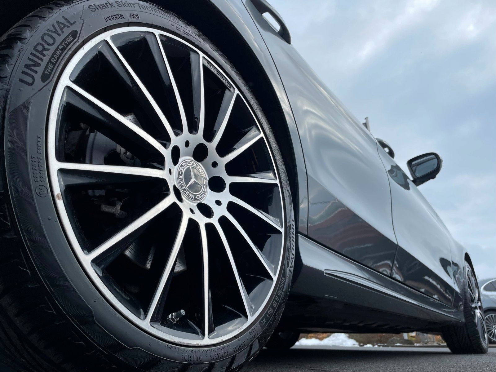 Fahrzeugabbildung Mercedes-Benz C 200 T AMG+Burm+AHK+Ambiente+360+Night