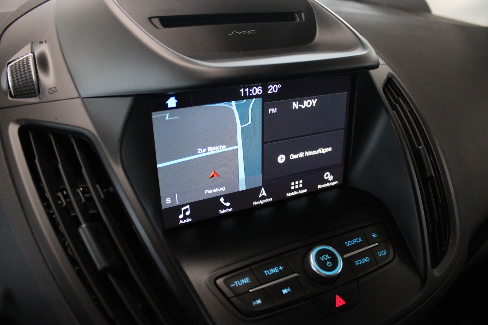 Fahrzeugabbildung Ford Kuga Titanium NAVI WinterPaket el. Heckklappe