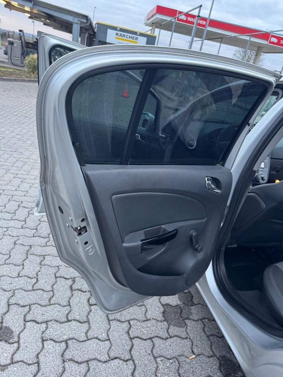 Opel Corsa 2008 — photo 12