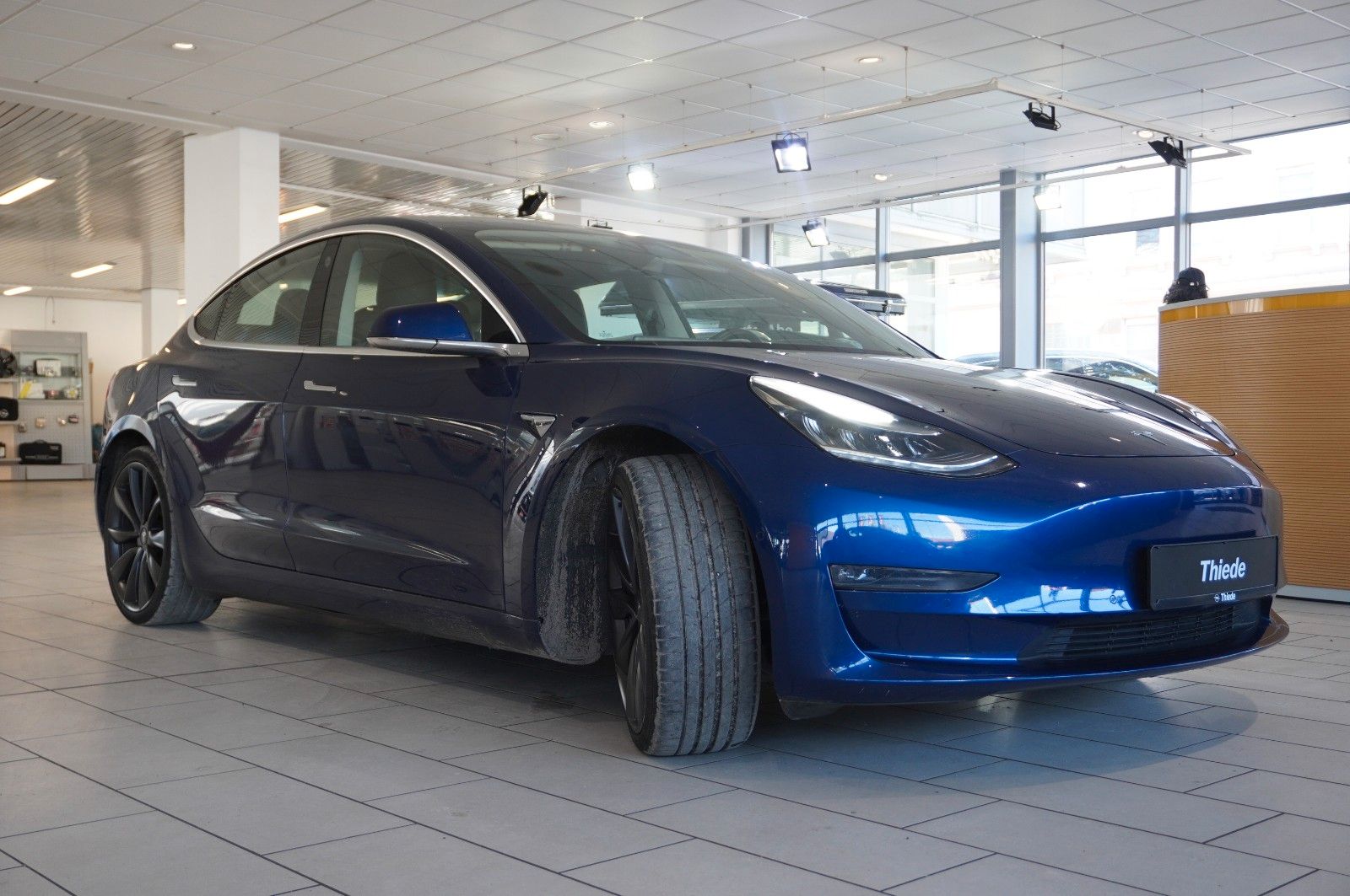 Fahrzeugabbildung Tesla Model 3 PERFORMANCE DUAL-MOTOR NAVI/LED/KAMERA