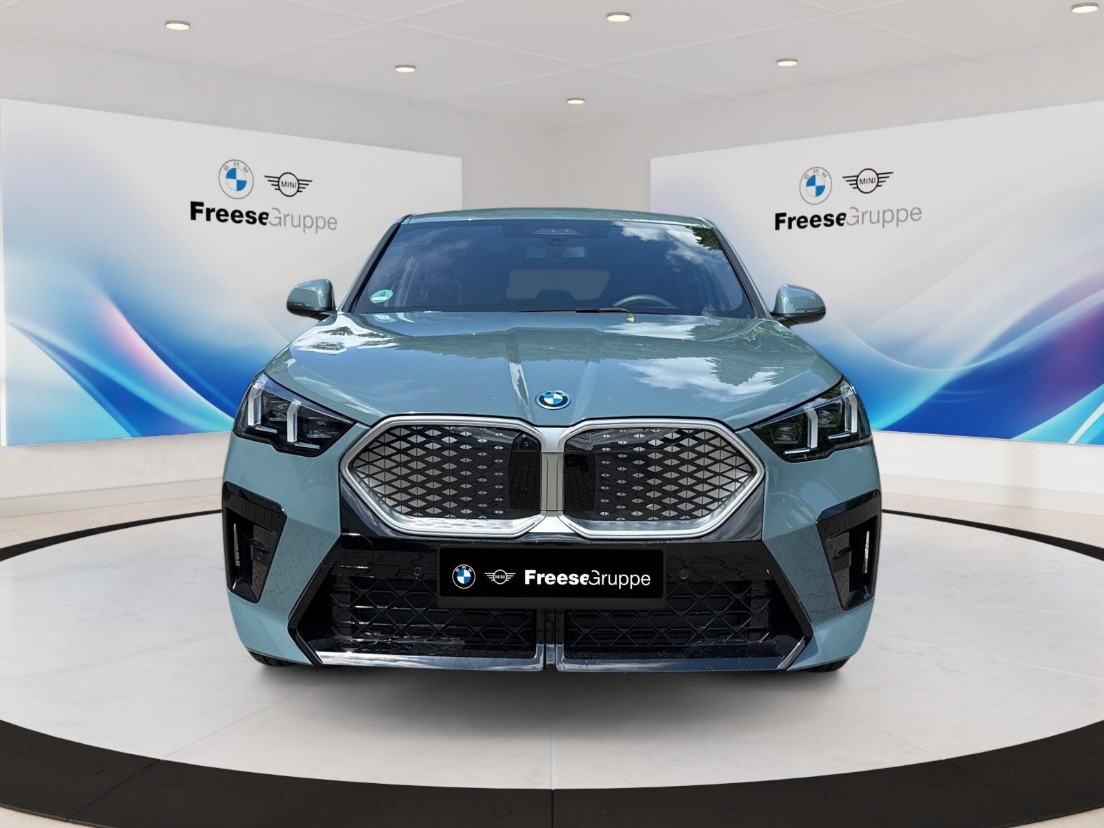 BMW iX2 xDrive30 AHK HEAD-UP RFK HIFI LENKRADHZ LED foto 2