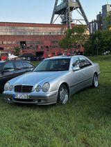 Mercedes-Benz Mercedes W210 E 220 CDI - Mercedes-Benz E 220 aus 2000
