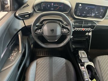 Peugeot 2008 - 8