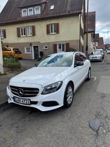 Mercedes-Benz C 180 d T - - Mercedes-Benz C 180 mit Diesel-Antrieb: Kombi, Schaltgetriebe