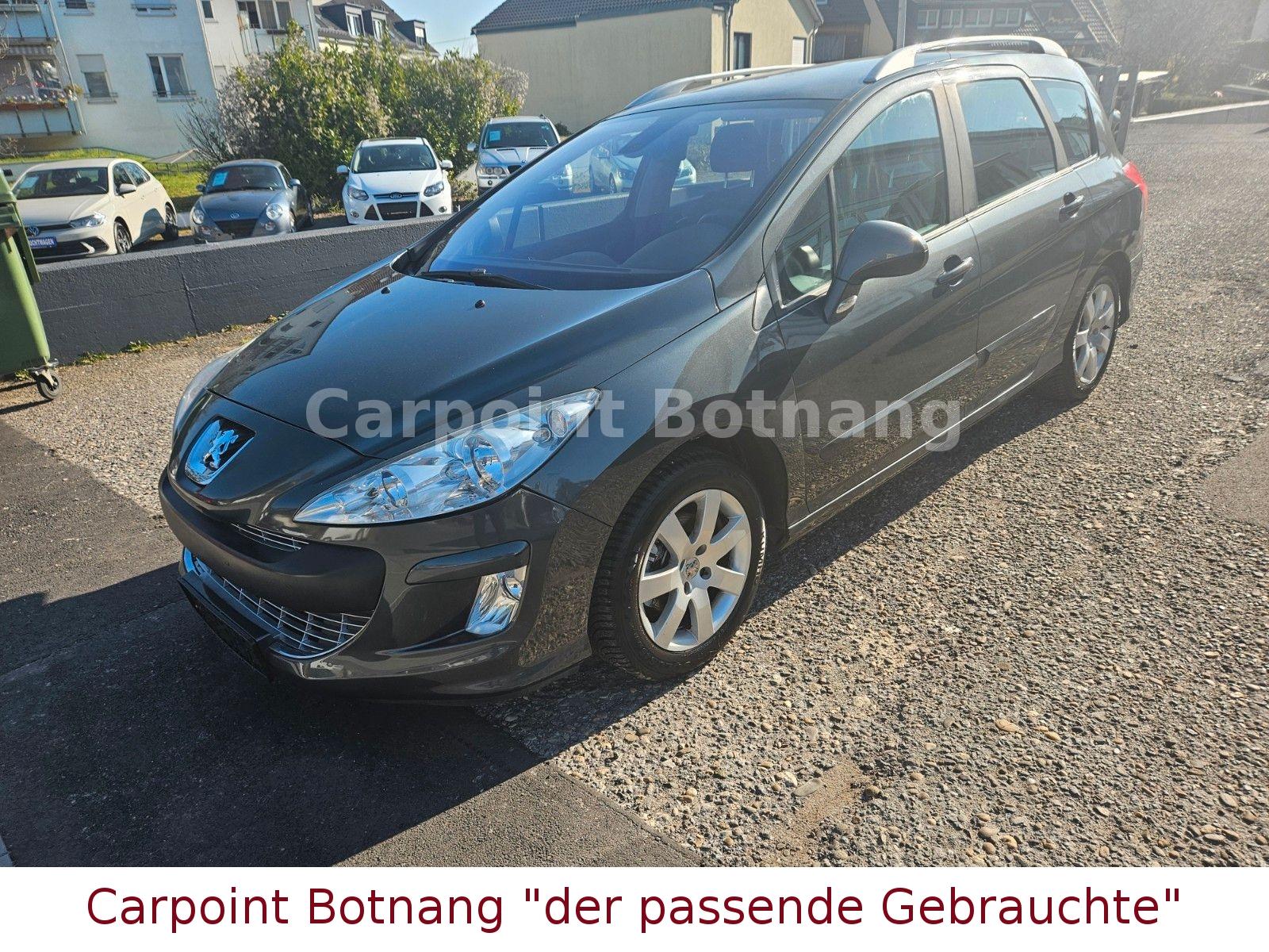 Peugeot 308 2009 — салон