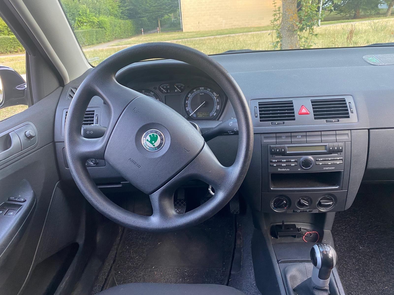 Skoda Fabia 2007 — interior