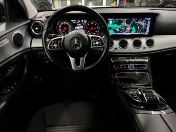 Mercedes E 300 - 9