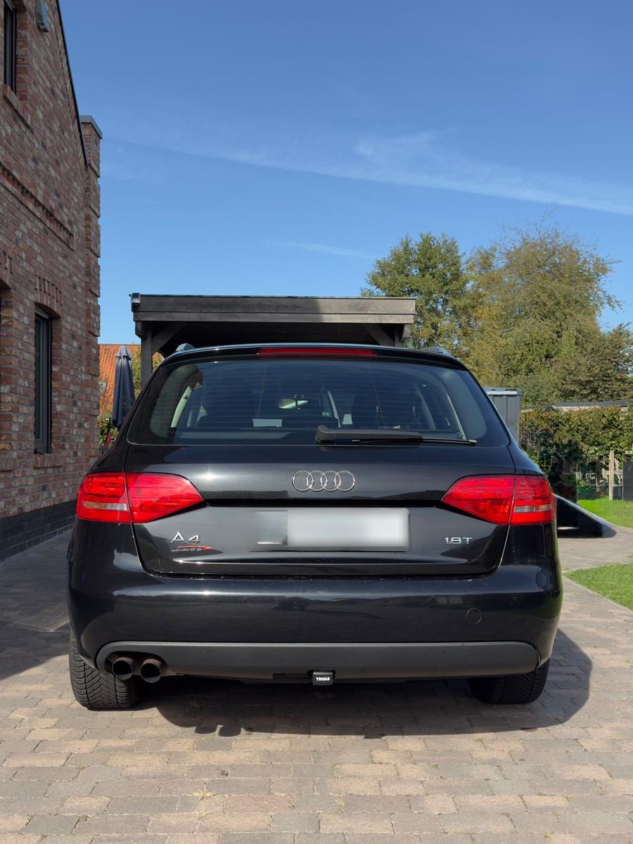 Audi A4 2010 — engine 160 HP (118kW)