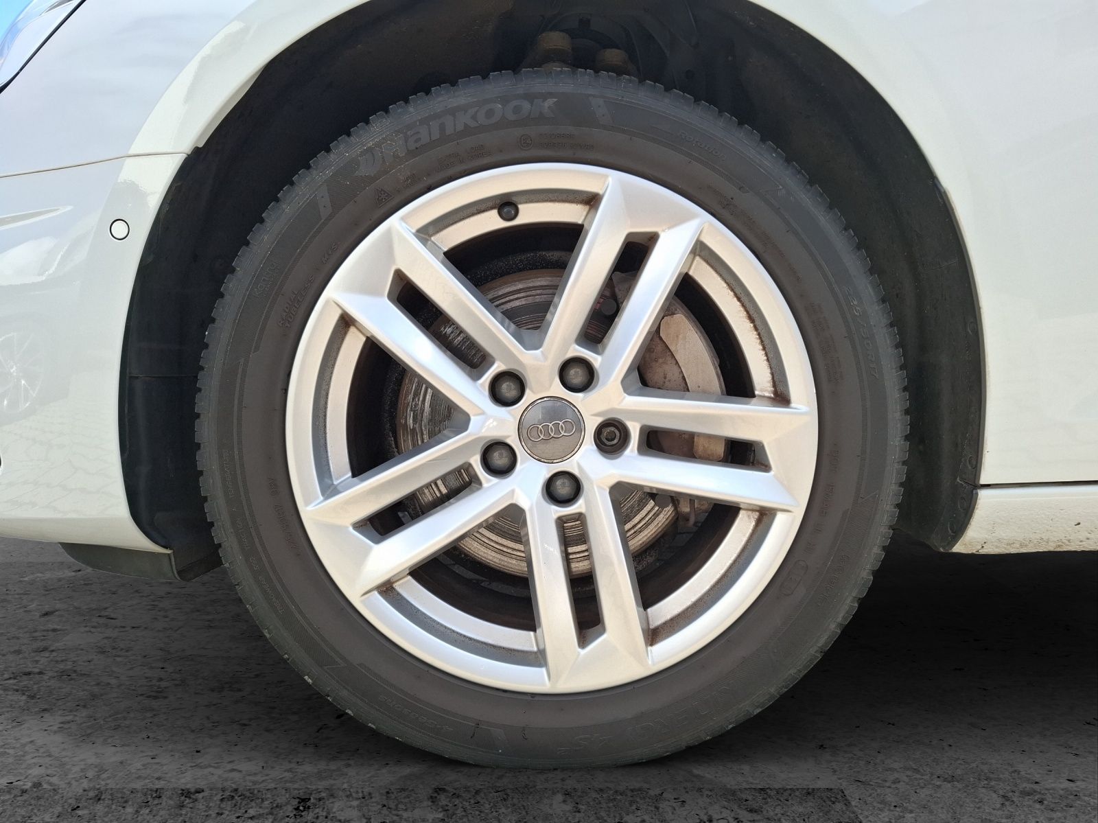 Fahrzeugabbildung Audi A4 Avant 40 TDI S-tronic quattro LED AHK Navi AV