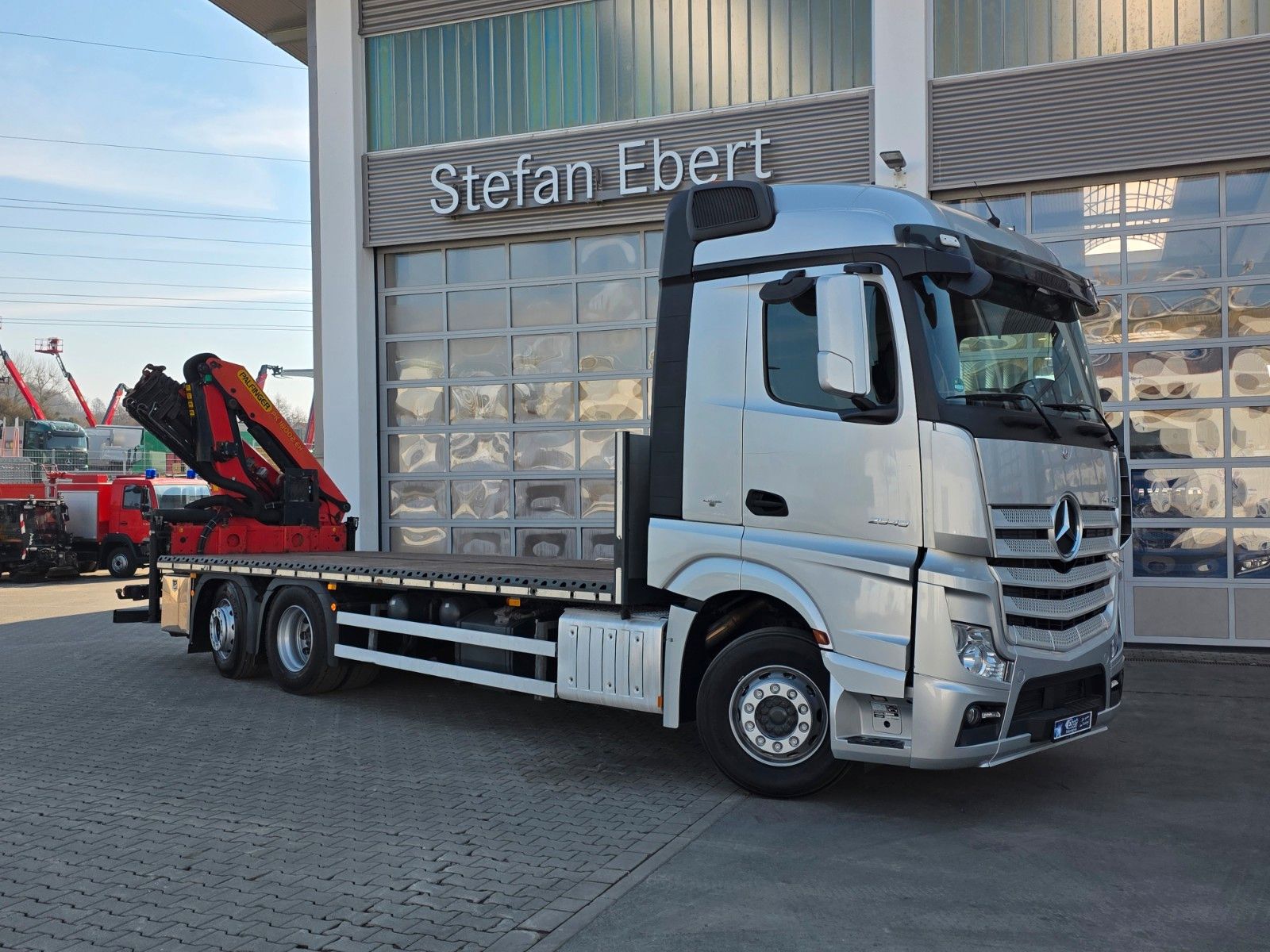 Fahrzeugabbildung Mercedes-Benz Actros 2543 L 6x2 Palfinger PK 18002-EH D Funk